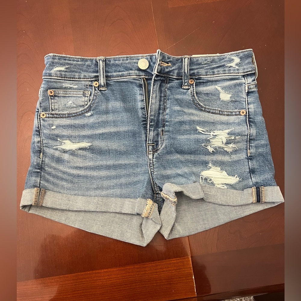 Light Blue American Eagle High Rise Shortie Jean Shorts // size 6